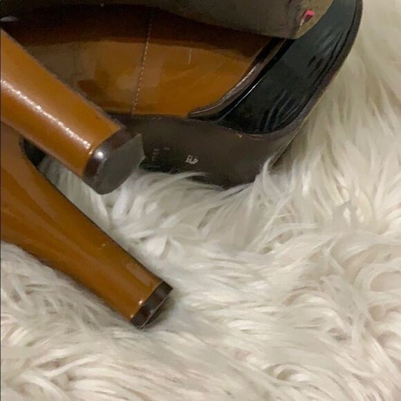 FENDI PATENT LEATHER BOOTS Size 38 - Picture 7 of 8